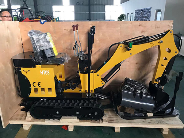 HT08 mini excavator sent to Spain