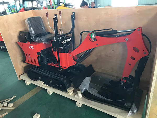 Four HT08 excavators sent to Canada