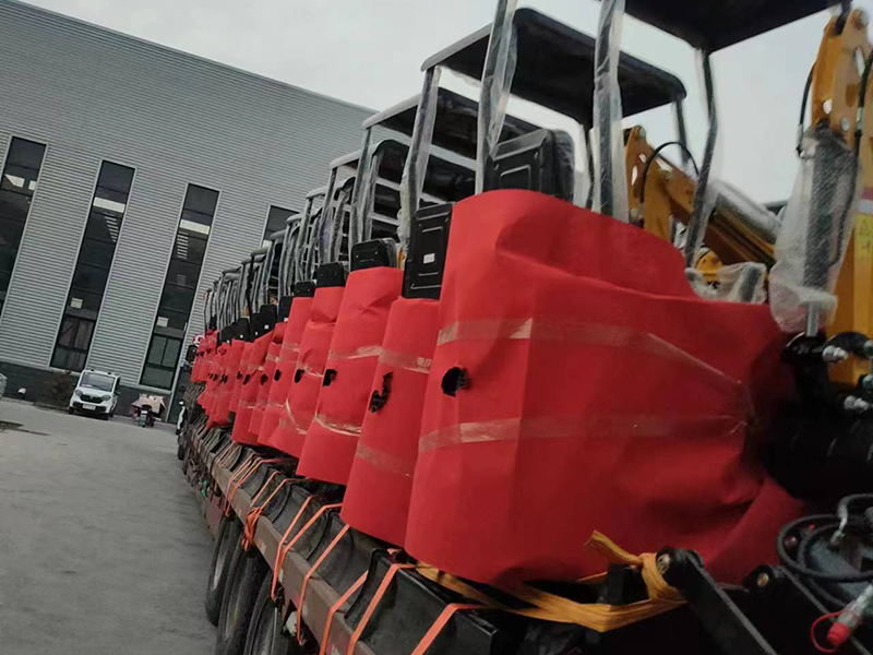 36 sets of HT10B mini excavators shipped to Europe